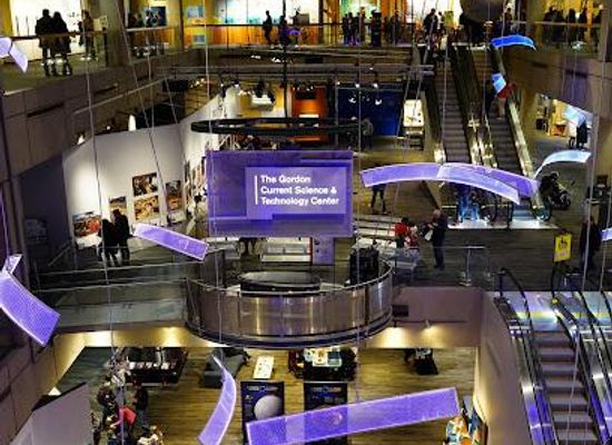 kansas/lawrence/attraction/museum-of-science