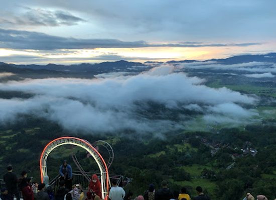 indonesia/southeast-sulawesi/attraction/lolai-tongkonan-lempe
