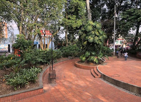 colombia/medellin/el-poblado/attraction/parque-de-el-poblado
