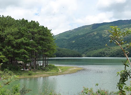 vietnam/southeast/attraction/tan-son-dam