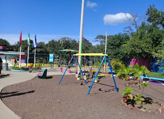 nicaragua/masaya-volcano/attraction/el-corozal-park