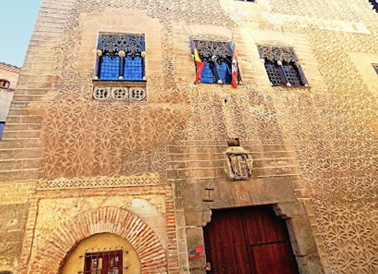 spain/castile-and-leon/attraction/palacio-de-cascales-palacio-del-conde-alpuente