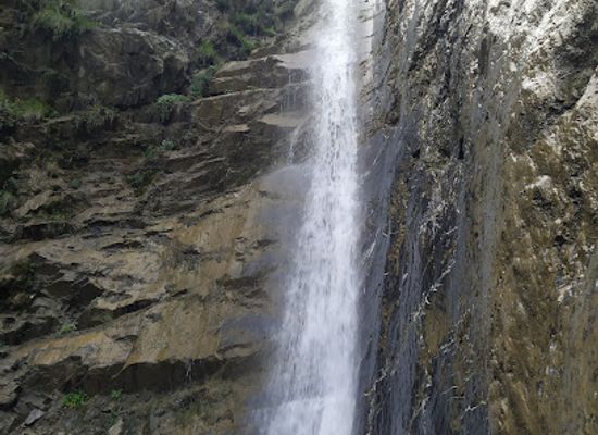 azerbaijan/karabakh-region/attraction/qaynar-knd