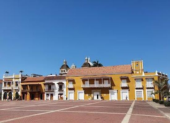 colombia/cartagena/attraction/plaza-de-la-aduana