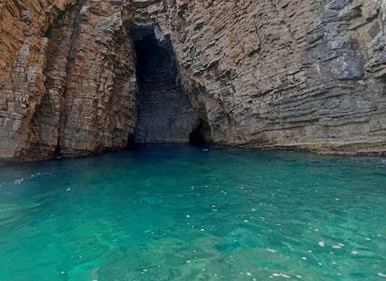 montenegro/bar-riviera/attraction/pidgen-cave