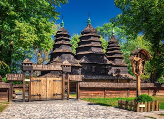 ukraine/uzhhorod/attraction/museum-of-folk-architecture-and-rural-life