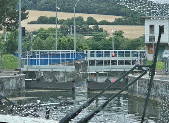 france/lorraine/attraction/ecluse-n-27-de-jonction-port-de-nancy-frouard