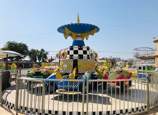 pakistan/karachi/clifton/attraction/jabees-funland