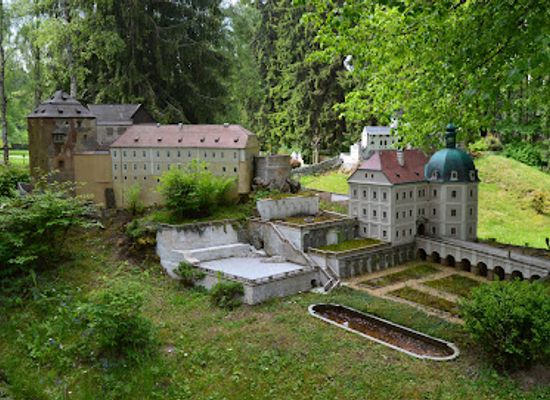 czechia/eagle-mountains/attraction/park-boheminium-marianske-lazne