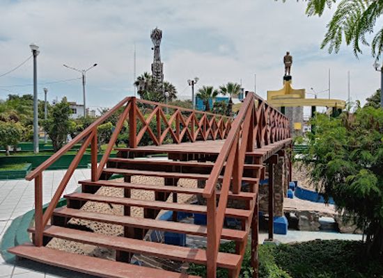 peru/chiclayo-region/attraction/plaza-de-armas-de-pimentel