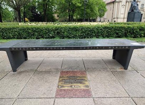 poland/warsaw/attraction/chopin-bench