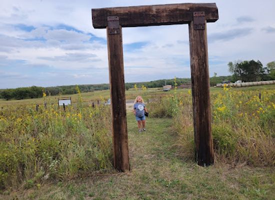 kansas/bluestem-pasture/attraction/prairy-art-sculpture-park