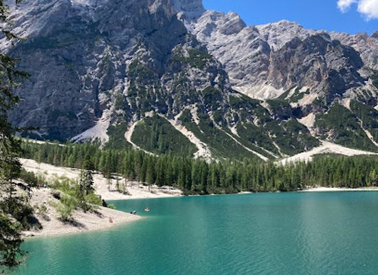italy/alta-via-1/attraction/lake-braies