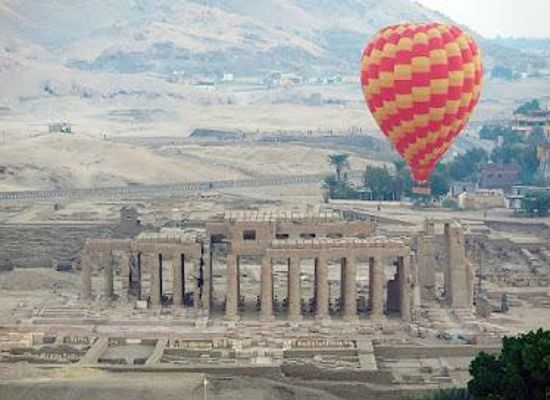 egypt/cairo/attraction/khonsu-tours