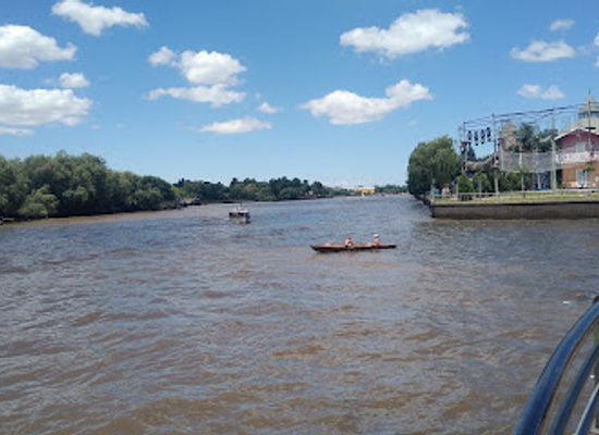 argentina/tigre/attraction/monumento-al-remero