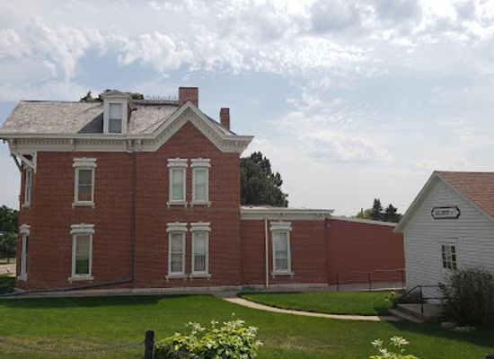 nebraska/pine-ridge/attraction/mansion-on-the-hill