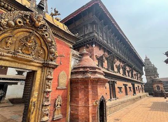 nepal/bhaktapur/attraction/55-window-palace