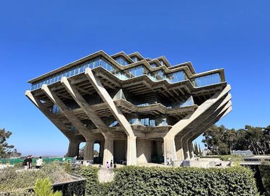 california/san-diego-county/attraction/stuart-collection
