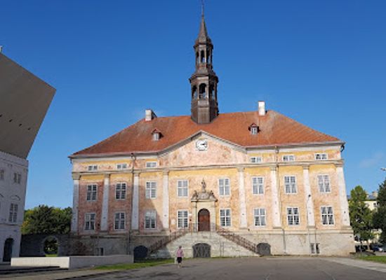 estonia/alutaguse/attraction/narva-town-hall