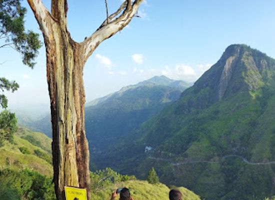 sri-lanka/uva-province/attraction/path-of-little-adam-s-peack