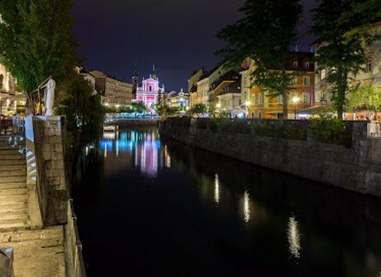 slovenia/posavje/attraction/mayerjeva-hisa