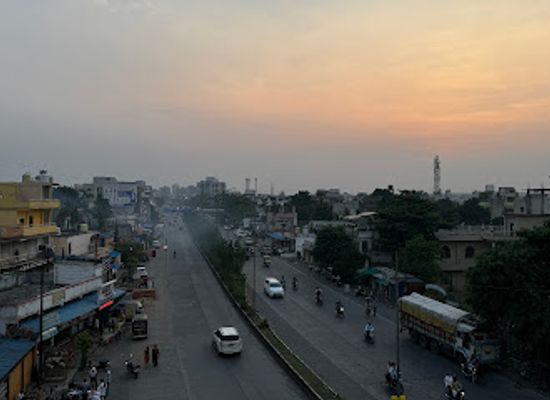 india/west-india/attraction/mankapur-square