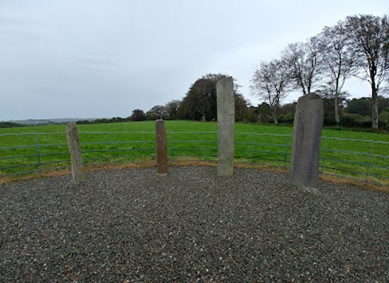 ireland/the-kerry-way/attraction/dunloe-ogham-stones