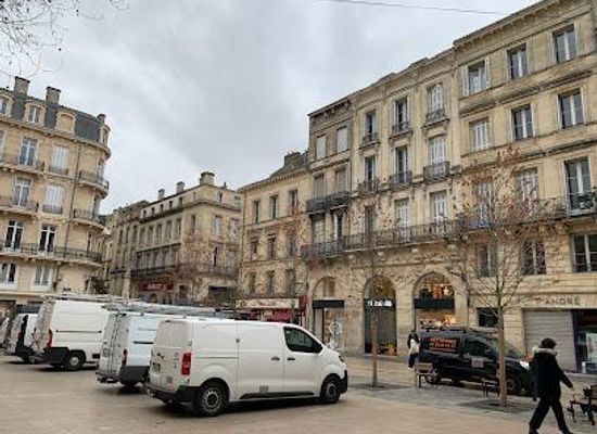 france/bordeaux/attraction/place-saint-projet