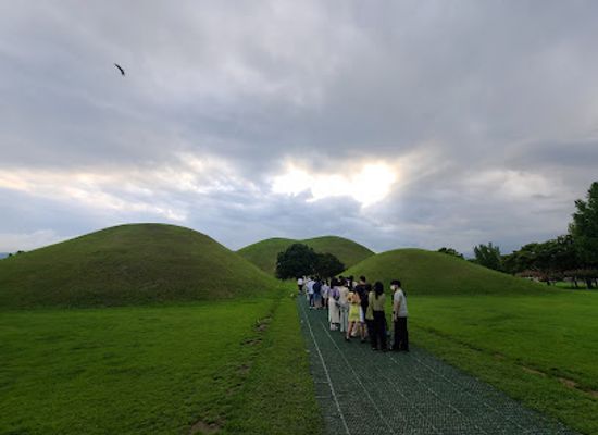 south-korea/gyeongju/attraction/daereungwon-photo-zone