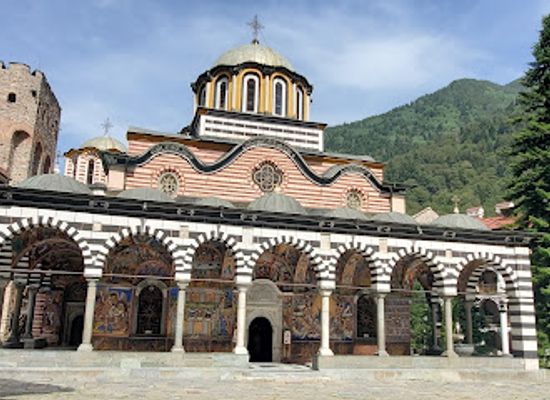 bulgaria/malyovitsa/attraction/nature-park-rila-monastery