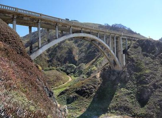 california/big-sur/attraction/rocky-creek-bridge