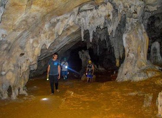 philippines/caraga/attraction/crystal-and-bolitas-cave