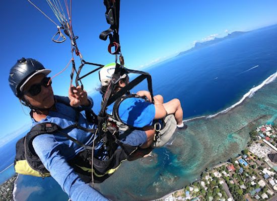 french-polynesia/tetiaroa/attraction/tahiti-parapente