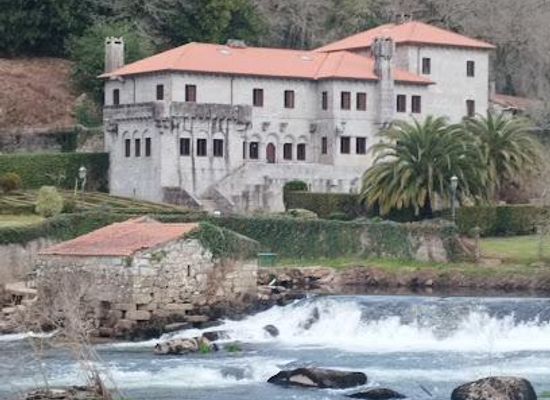 spain/santiago-de-compostela/attraction/ponte-maceira