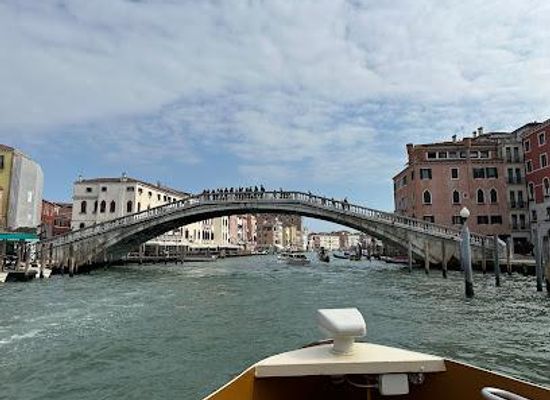 italy/venice/attraction/ponte-degli-scalzi