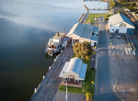 australia/fleurieu-peninsula/attraction/goolwa-wharf