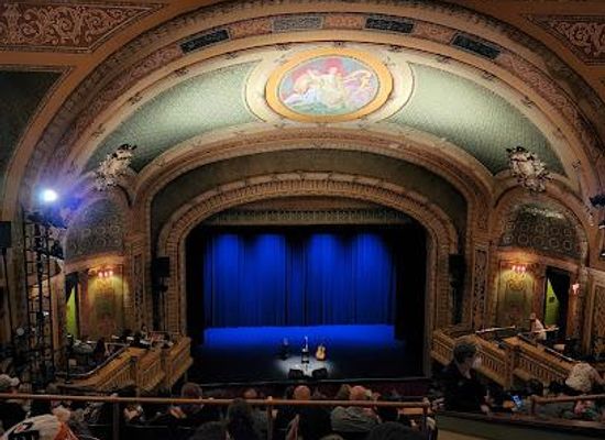 texas/austin/attraction/the-paramount-theatre
