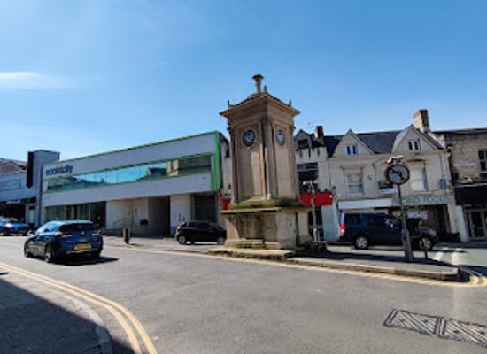 united-kingdom/gloucestershire/landmark/sim-s-clock