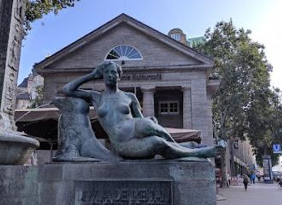 germany/hamburg/attraction/monckeberg-fountain