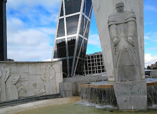 spain/castile-la-mancha/attraction/monumento-a-jose-calvo-sotelo