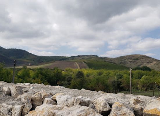 azerbaijan/mountainous-shirvan/attraction/amaras-monastery