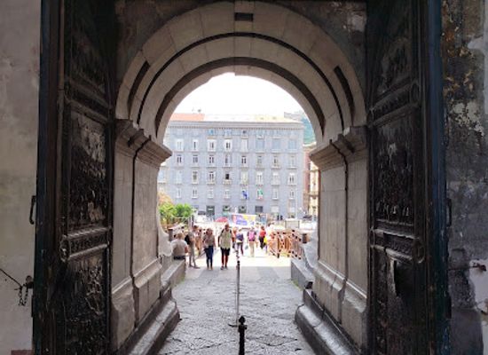italy/naples/attraction/cappella-palatina-del-maschio-angioino
