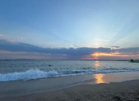 greece/attica/attraction/akti-iliou