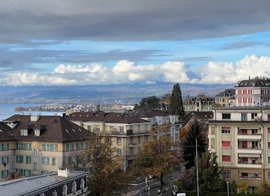 switzerland/lausanne/flon/attraction/esplanade-de-montbenon