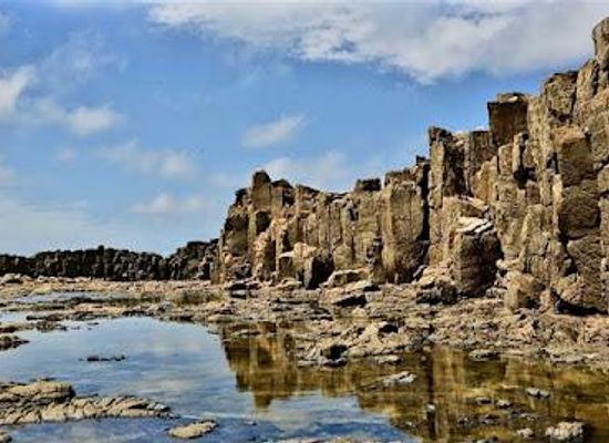 australia/jervis-bay/attraction/bombo-headland-geological-site