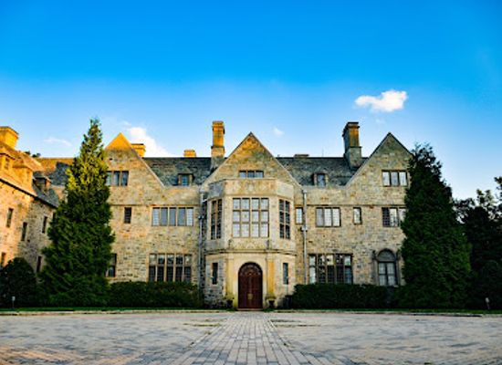 connecticut/bridgeport/attraction/fairfield-university-art-museum