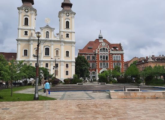 hungary/miskolc/attraction/hosok-tere