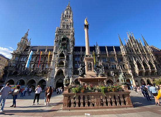germany/munich/attraction/fischbrunnen