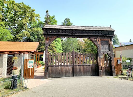 hungary/szeged/belvaros/attraction/botanical-garden-of-szeged
