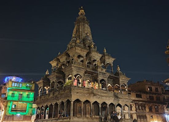 nepal/patan/hiranya-varna-mahavihar-golden-temple/attraction/krishna-mandir